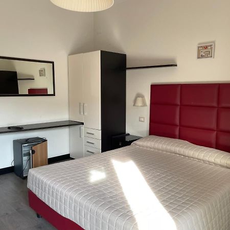 Hotel Vera Чезенатіко Екстер'єр фото