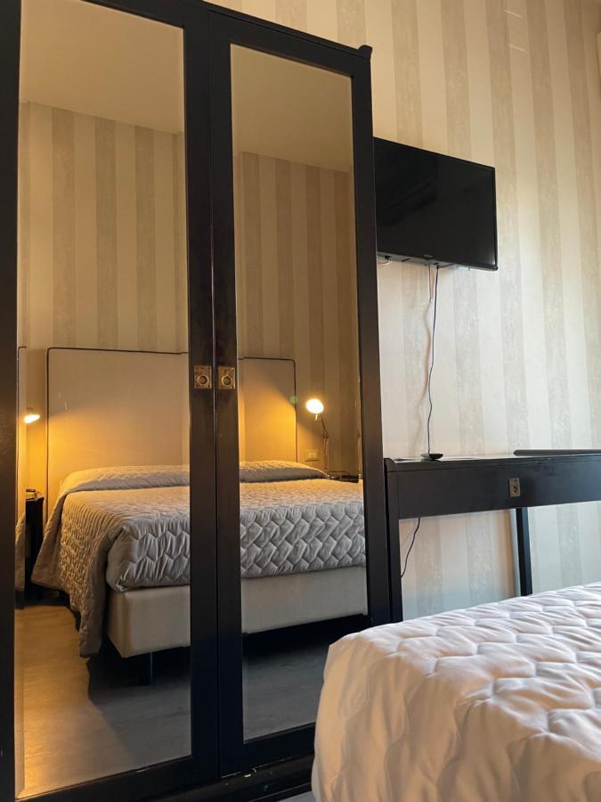 Hotel Vera Чезенатіко Екстер'єр фото
